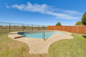 9 Mi to Ray Roberts Lake Texas Retreat with Pool